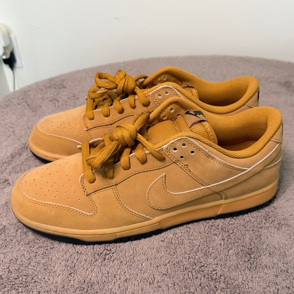 Nike Other - Nike dunk retro
 *wheat gum
brand new
NWOT